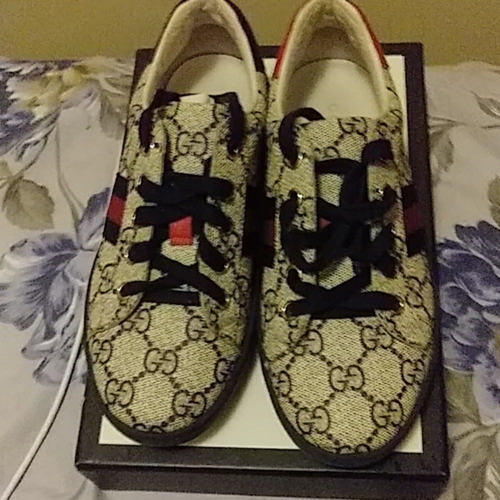 Kids gucci sneakers